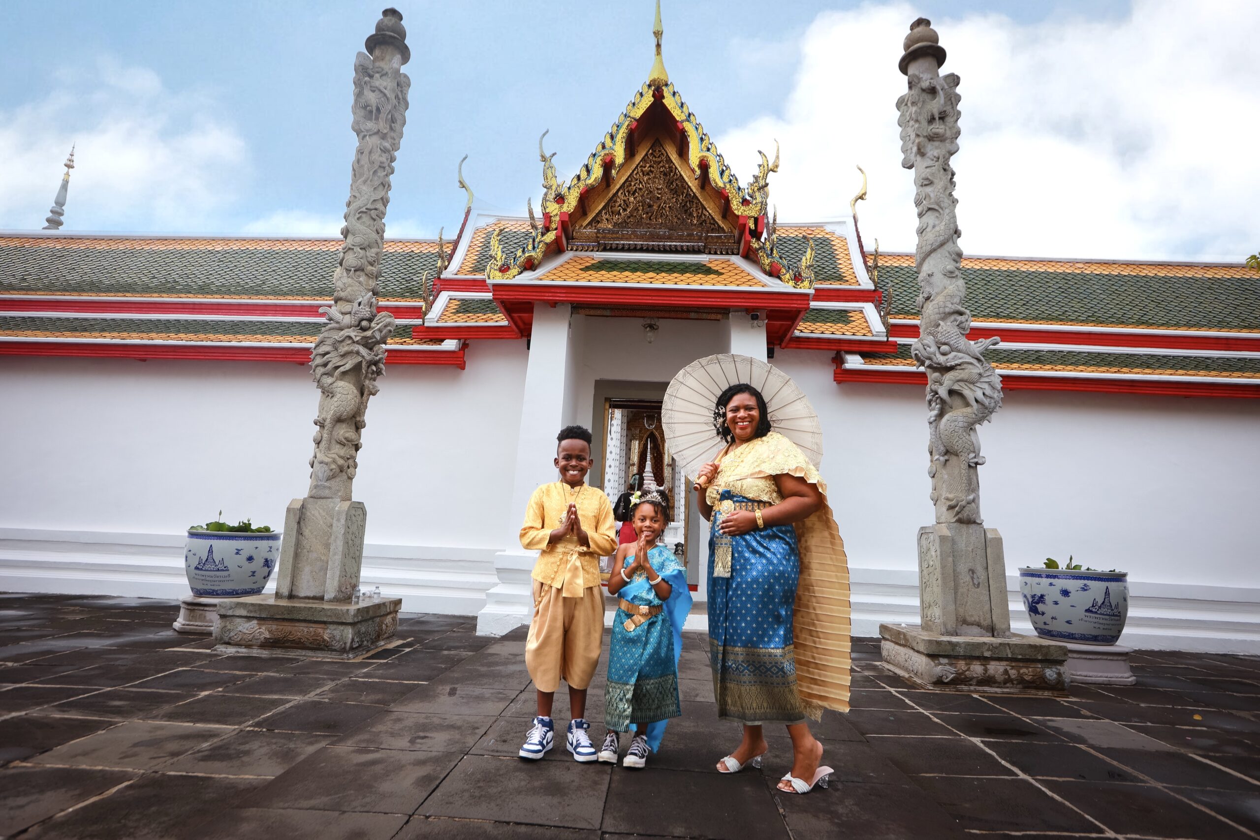 Worldschooling family in Bangkok after several months abroad